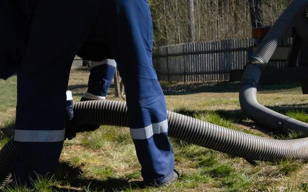 Get Fast and Efficient Septic Tank Service When You Need It Most