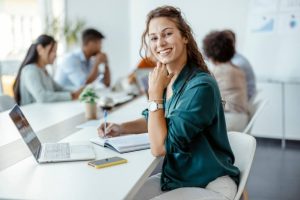 Workday Hydration and Nutrition Habits Worth Building